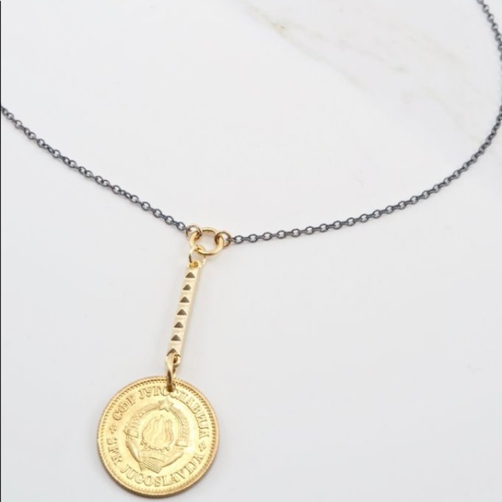 Coin necklace with edgy detail